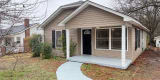 Cute 3 Bed 2 Bathroom House with storage/garage Gallery 1