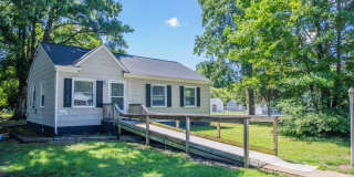 Just Renovated w/ large yard Just Renovated w/ large yard Gallery 1