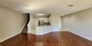 Spacious 3BR Townhome in Gated Portofino Meadows – Prime Location Near Orlando & Disney Gallery 8