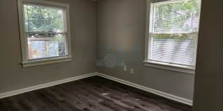 Riverdale Bungalow Gallery 26