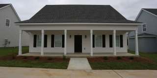 4 Bedroom Student Cottage Available August 2026 Gallery 1