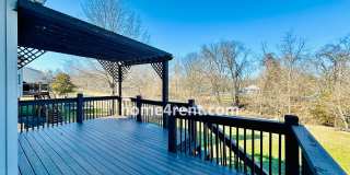Gorgeous, Updated Home w/ Granite Counters and Wood Floors in Kitchen, Walkout Finished Basement! Gallery 54