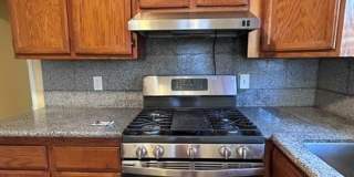 Lovely 3 Bed, 1 Bath, Home in Berkeley, with Hardwood Floors Gallery 11