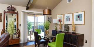 Georgeous 3 bedroom 2 bath home with SOLAR  and a view! Gallery 10