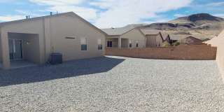 3 bed 2 bath home in Huning Ranch! Gallery 5