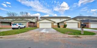 3 bedroom 2.5 bath - NW Highway and Rockwell Gallery 3