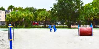 2500 Inverrary Gallery 8