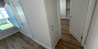 385 Gallery 21
