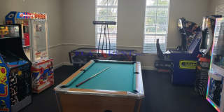 4 BR / 3 FULL BATH (INCLUDES 2 MASTERS) 2 STORY (NEAR DISNEY!) GATED COMMUNITY WITH COMMUNITY POOL!** Gallery 18