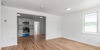 1806 Sussex Street Gallery 9