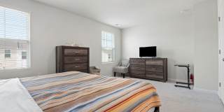 $500 OFF Your First Month's Rent! Beautiful End-Unit Townhome in Trace at Olde Towne | 3BR/3.5BA | Garage Gallery 16
