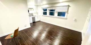 203 S Melrose St - B Gallery 3