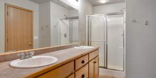 4 Bedroom 2.5 Bath Townhome near Centennial Park! Fenced Yard! Gallery 16