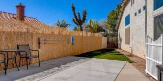 Single story home. NO HOA! Gallery 19