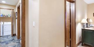 Beautiful townhome, ski shuttle, views, utilities included, pets negotiable, winter lease! Take a look quick! Beautiful townhome, ski shuttle, views, utilities included, pets negotiable, winter lease! Take a look quick! Gallery 29