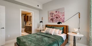 35 West at Champions Circle Apartments Gallery 9