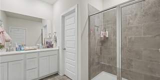 4885 W Triangle Street Gallery 16