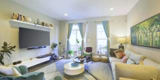 Stunning 4 bed, 4 Bath with Private Rooftop Terrace & Garage Gallery 8