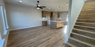 5940 Cadiz Street Gallery 10