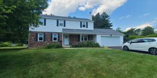 2105 Hemlock Road Gallery 1