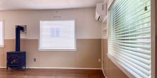 Charming 1 Bedroom Gallery 1