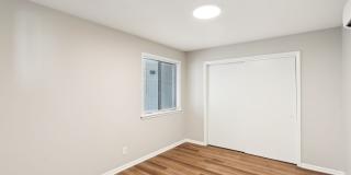 Robertson Avenue Flats Gallery 13