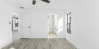 Stunning 5 Bedroom 2.5 Bath w/Den Gallery 11