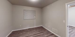 3 bedroom 2 bathroom townhome in Box Elder Gallery 6