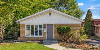 10907 S Normandy Avenue Gallery 1