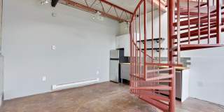 Modern Pet-Friendly 1-Bedroom Condo in Prime Salt Lake City Location with In-Unit Washer/Dryer & Stainless Steel Appliances Gallery 5