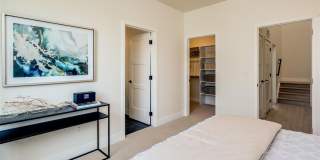 Beautiful Townhome in Southeast Denver Gallery 18
