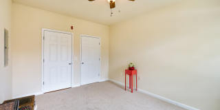 Elegant 2BD Condo with Unbeatable Access & Premium Features in Arlington w/ Parking! Elegant 2BD Condo with Unbeatable Access & Premium Features in Arlington w/ Parking! Gallery 25