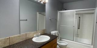 1 MONTH FREE!! 2B/1B Upper Level Condo in Cottonwood Villas - Available NOW! Gallery 16