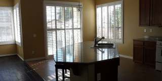Lovely 5 Bed/3 Bath Home At Chapman Heights Community! Gallery 10