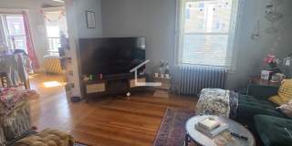 Large 3 bed in Allston Gallery 17