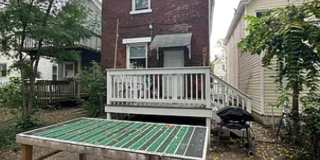 5 Bedroom House Available Next to UC Campus Gallery 17