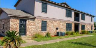 1403 Jl Davis Avenue Gallery 1