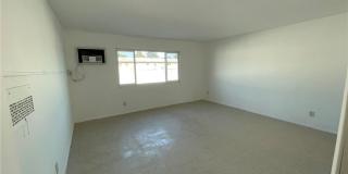 8800 Cedros Ave. Gallery 9
