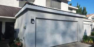 Spacious  Convenient 3-Bedroom Townhouse Gallery 1