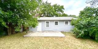 *MOVE IN SPECIAL* Pet-Friendly 2-Bedroom House with Large Fenced Backyard! Gallery 16