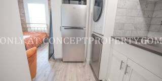 Beautifully Remodeled Apartment Home with Washer/Dryer in-Unit and Luxury Finishes! Gallery 29