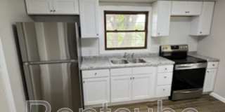 915 Pleasant St Gallery 1