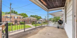 224 Bank Avenue Gallery 1