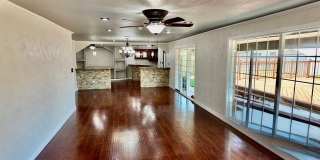 1706 Emerald Gallery 8