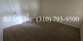 Large 4 Bedroom Single-Family Home with Pool & 2-Car Garage Gallery 13