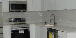 345 SW 49th Ave Gallery 1