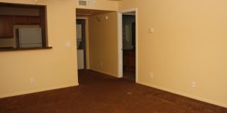 Cute & Cozy Condo Close to UNLV Gallery 4
