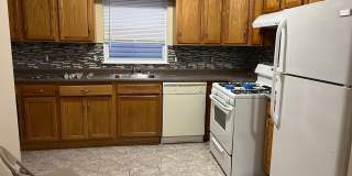 177 Roosevelt Avenue Gallery 11