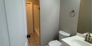 1700 NE 12th Street Gallery 11