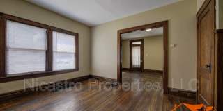 1638 Indianola Avenue Gallery 23